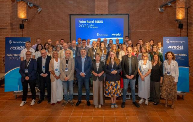 A Rede de Entidades de Desenvolvemento Local, que nestes momentos preside Santiago, vén de celebrar a súa Asamblea Xeral no municipio tarraconense de Falset